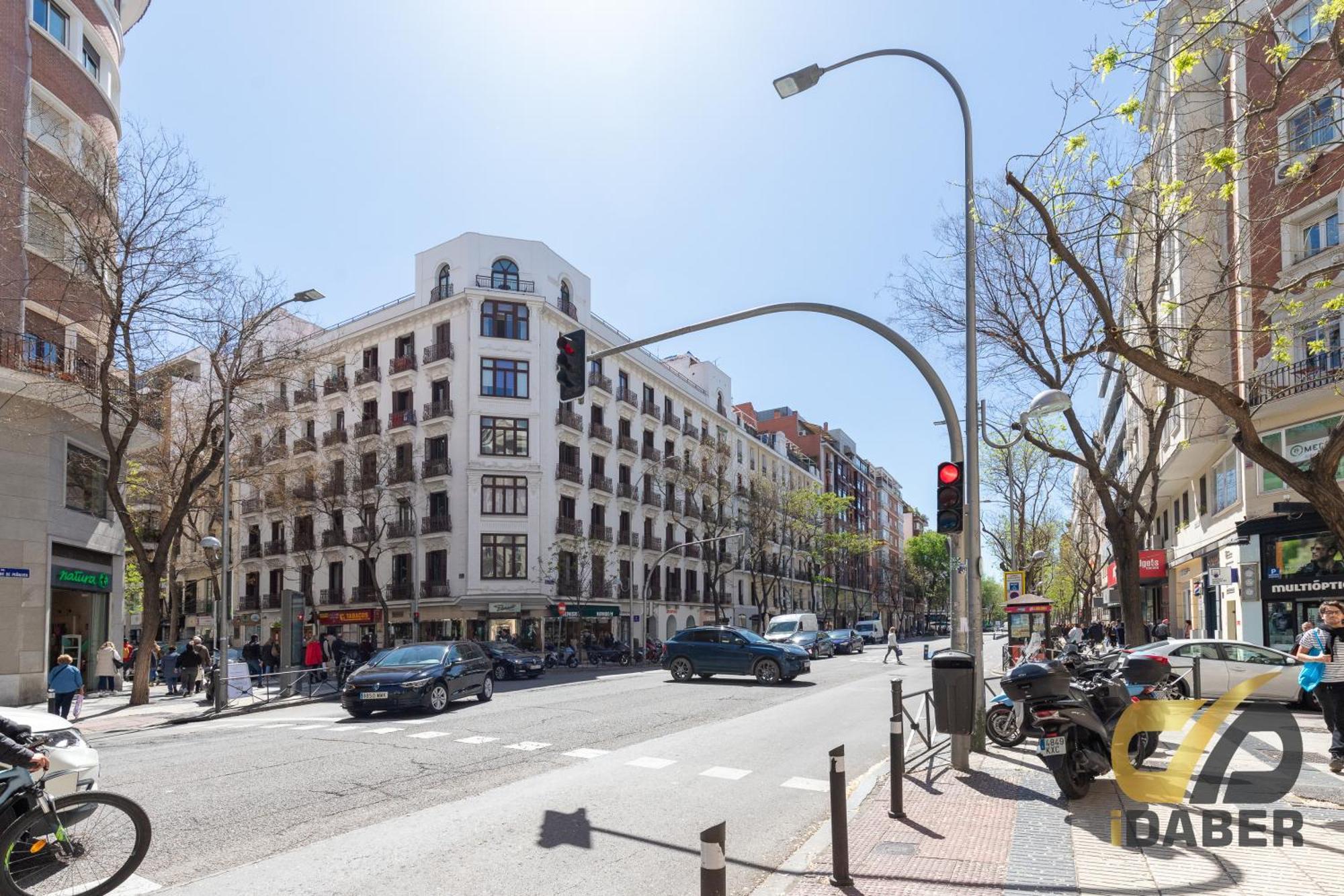 Estudio Conde Penalver Appartement Madrid Buitenkant foto